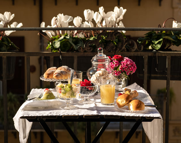 Palazzo Natoli è un elegante Boutique Hotel nel cuore del centro storico di Palermo.