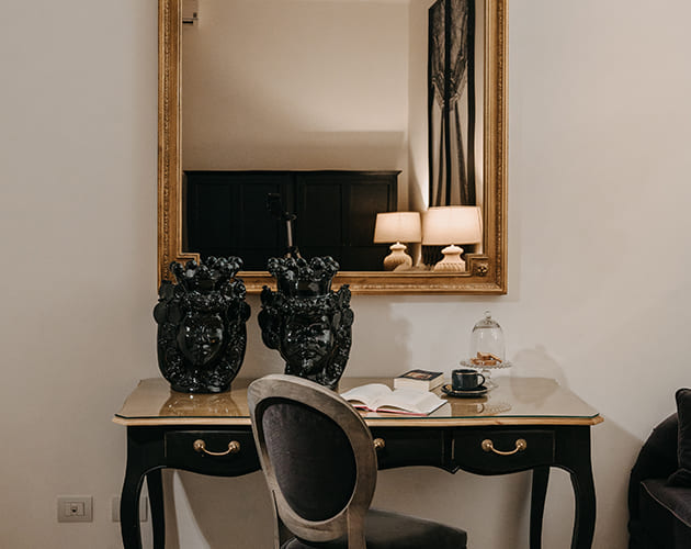 Palazzo Natoli è un elegante Boutique Hotel nel cuore del centro storico di Palermo.