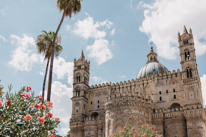 Palazzo Natoli è un elegante Boutique Hotel nel cuore del centro storico di Palermo.